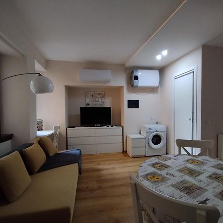 Il Bottaio Apartment Domodossola Bagian luar foto