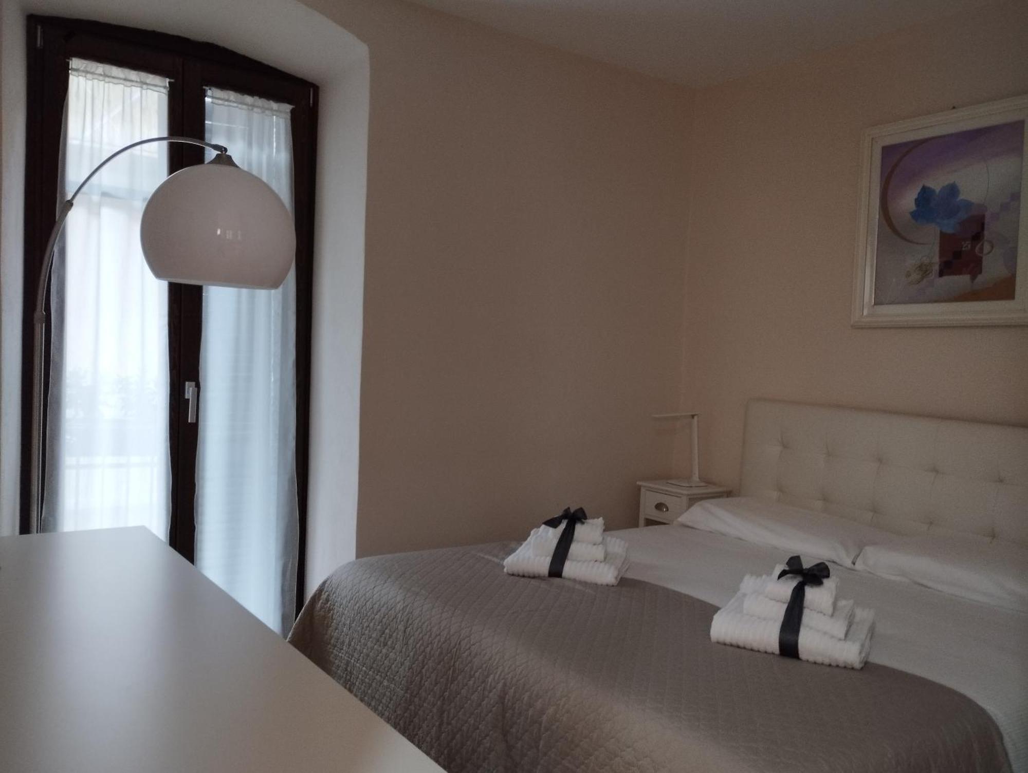 Il Bottaio Apartment Domodossola Bagian luar foto