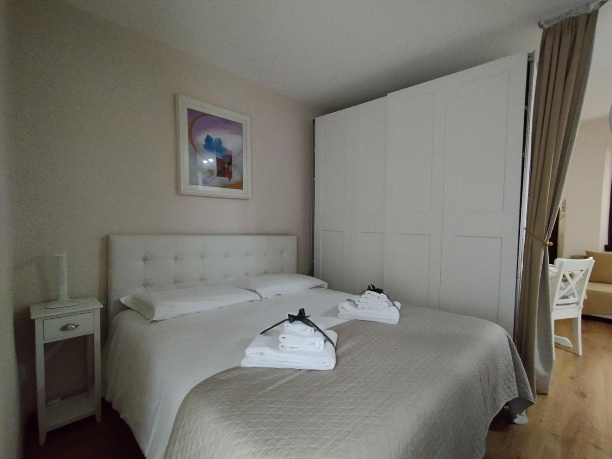 Il Bottaio Apartment Domodossola Bagian luar foto
